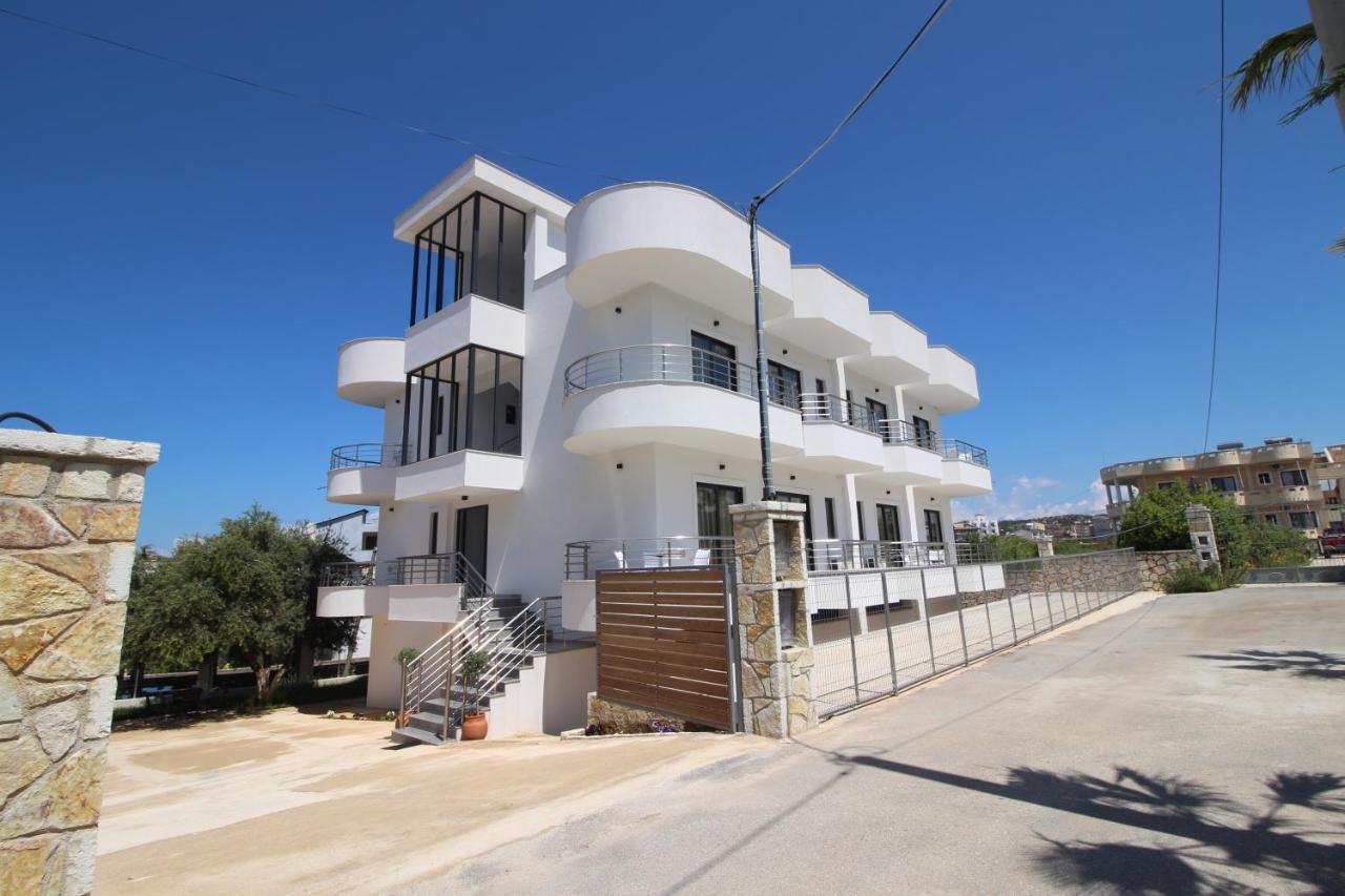 J&B Hotel Ksamil Exterior photo